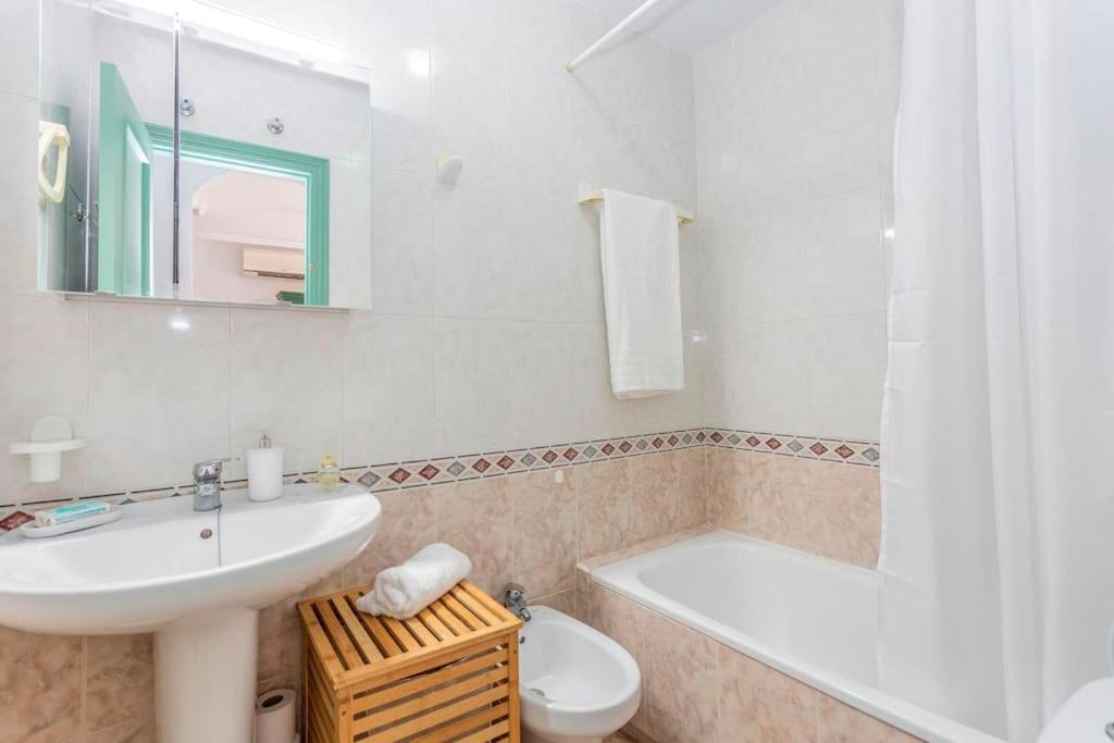 Green Lagoon Penthouse Торевиеха Екстериор снимка