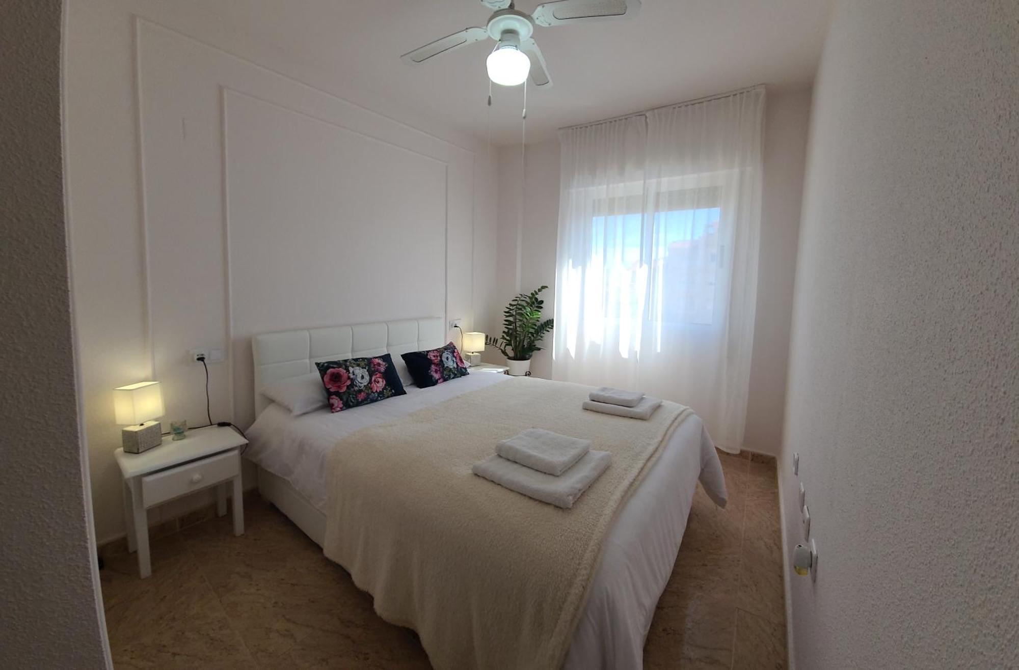 Green Lagoon Penthouse Торевиеха Екстериор снимка